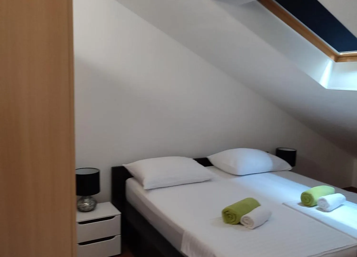 Top Floor Apartment With Sea View Kastela